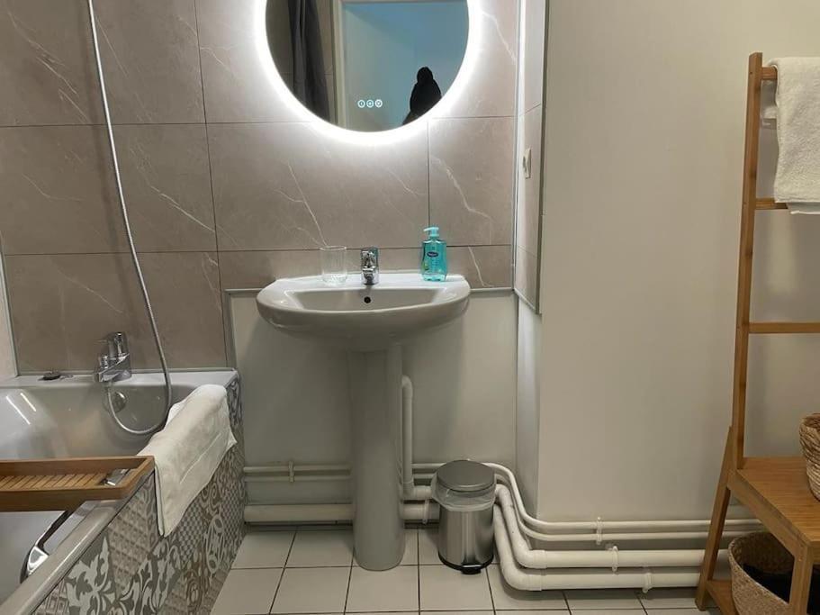 Ferienwohnung Frida 4 Pers Hypercentre + Clim Épernay Exterior foto